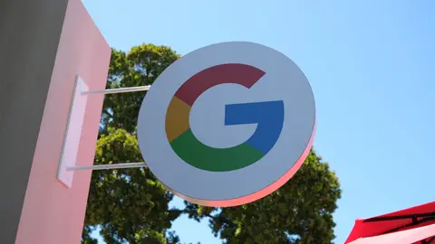 Google AI gözleginiň girdejisi az, emma has köp reklamalar bilen çözgüt gözleýär