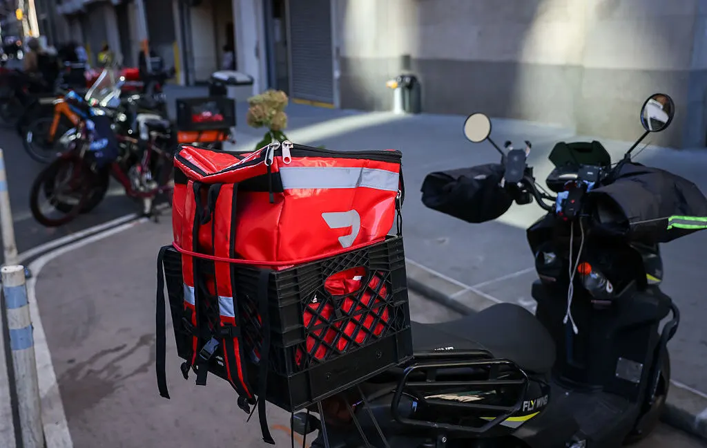 DoorDash ulanyjylarynyň AI agentlerinden azyk sargytlarynda az peýdalanýandygy anyklandy