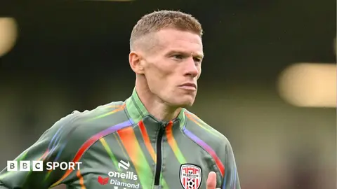 James McClean Derry City bilen şertnamasyny bes etdi