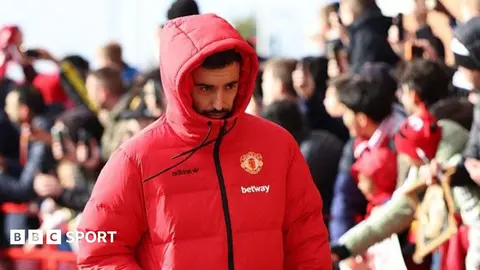 Manchester United Bournemouth garşy 0-3 ýeňildi, Fernandes oturylan