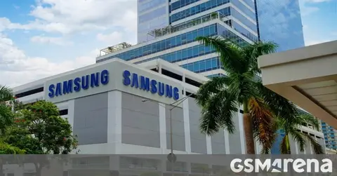 Samsung ýene-de rekord netijeler bilen kwartal hasabatyny yglan etdi