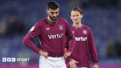 Premier Ligadan iki gezek aşak düşmek has köp duş gelýärmi?