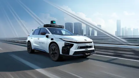 Waymo we Toyota ýapon robotaksi synaglaryna başlarlar