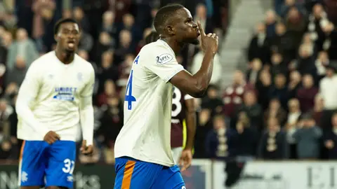 Rangers we Hearts 2-2 deňlik bilen oýuny tamamladylar