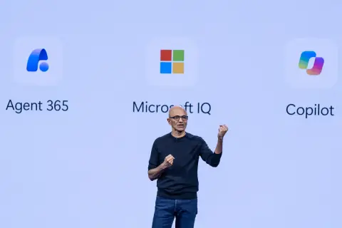 Microsoft 10 çärýekdir yzygiderli rekord girdejini habar berýär