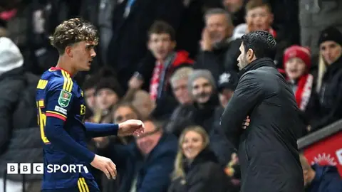 Arsenal futbolçysy Max Dowman penaltide reňk aldy, ýöne Arteta näderejede çemeleşdi?