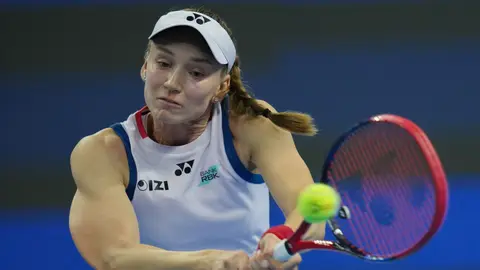 Elena Rybakina Pan Pacific Open ýaryşyndan ýaralanma sebäpli çekildi